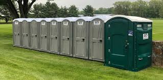 Best VIP or Luxury Restroom Trailers  in Carolina Shores, NC