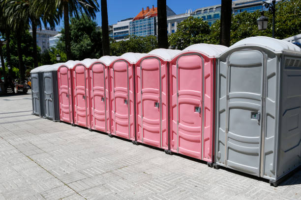 Best VIP or Luxury Restroom Trailers  in Carolina Shores, NC